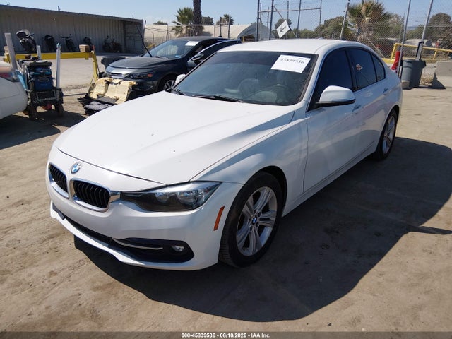 2017 Bmw 330i მანქანა იყიდება აუქციონზე, vin: WBA8B9C54HK676134, აუქციონის ნომერი: 45839536
