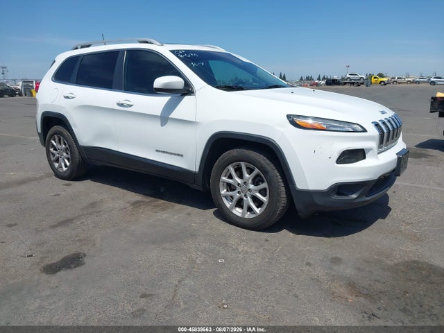 Auction sale of the 2016 Jeep Cherokee Latitude, vin: 1C4PJMCS2GW326938, lot number: 45839563