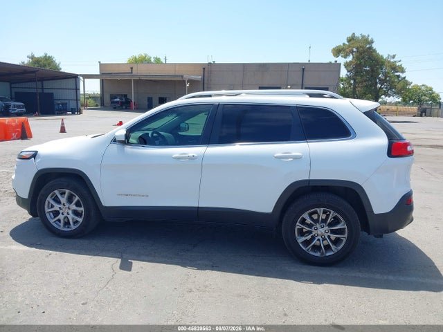 45839563 :رقم المزاد ، 1C4PJMCS2GW326938 vin ، 2016 Jeep Cherokee Latitude مزاد بيع