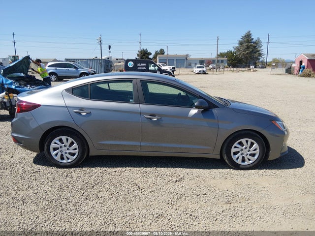 Hyundai ELANTRA SE 2019 5NPD74LF1KH478244 Image 17