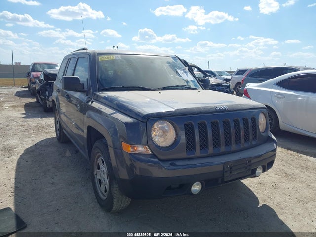 2016 1C4NJPBA5GD815685 main image