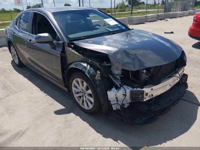 Auction sale of the 2019 Toyota Camry Le, vin: 4T1B11HK7KU813151, lot number: 45839683