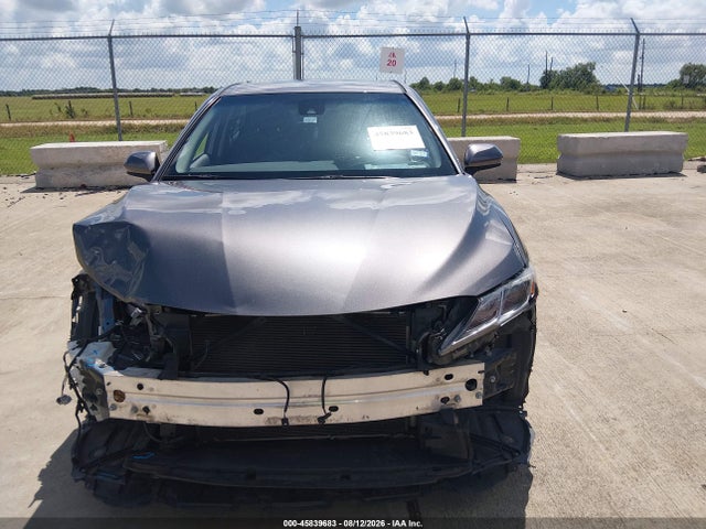 45839683 :رقم المزاد ، 4T1B11HK7KU813151 vin ، 2019 Toyota Camry Le مزاد بيع