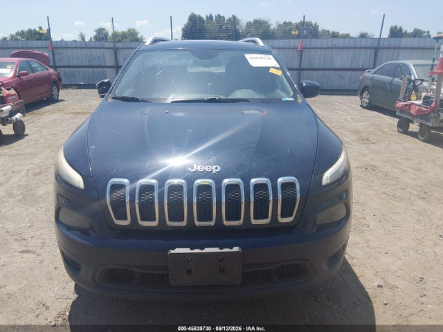 45839730 :رقم المزاد ، 1C4PJMCS2FW768763 vin ، 2015 Jeep Cherokee Latitude مزاد بيع