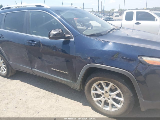 45839730 :رقم المزاد ، 1C4PJMCS2FW768763 vin ، 2015 Jeep Cherokee Latitude مزاد بيع