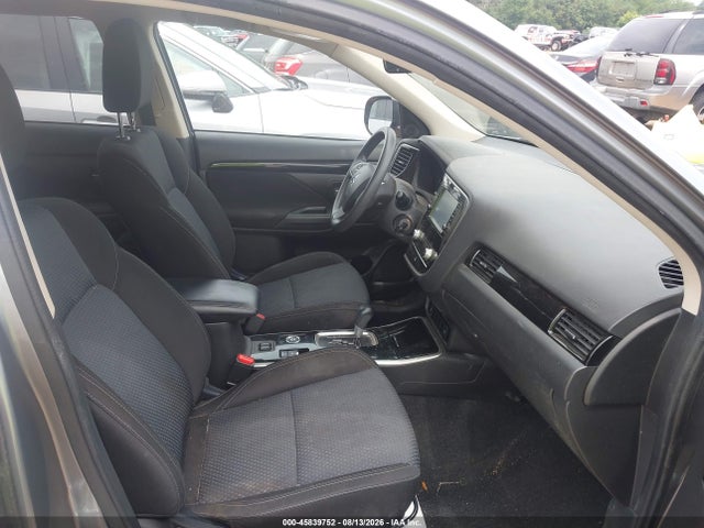 2020 Mitsubishi Outlander Es 2.4 S-awc მანქანა იყიდება აუქციონზე, vin: JA4AZ3A39LZ026708, აუქციონის ნომერი: 45839752