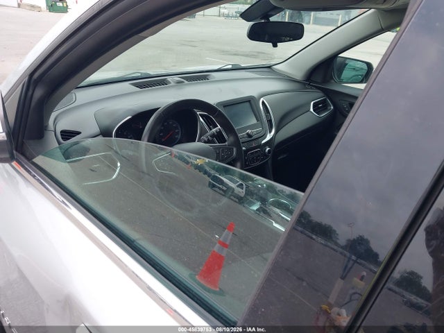 2GNAXJEV4J6118062 Chevrolet EQUINOX LT