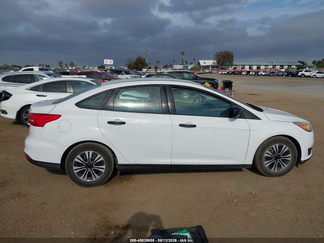 Ford FOCUS S 2018 1FADP3E28JL278885 Image 13