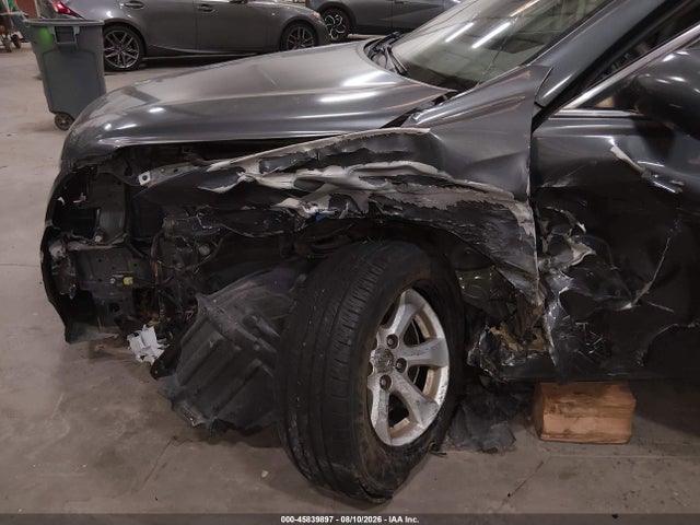 45839897 :رقم المزاد ، 4T1BF3EK3BU613434 vin ، 2011 Toyota Camry Le مزاد بيع