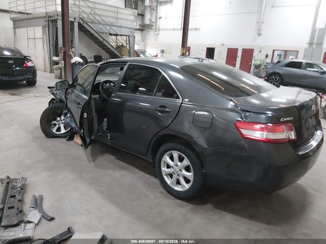 45839897 :رقم المزاد ، 4T1BF3EK3BU613434 vin ، 2011 Toyota Camry Le مزاد بيع