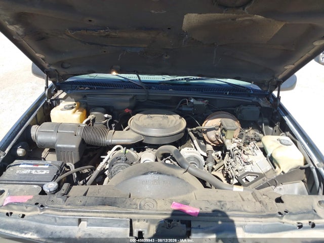 1994 Gmc Suburban C1500 მანქანა იყიდება აუქციონზე, vin: 1GKEC16K0RJ745418, აუქციონის ნომერი: 45839943