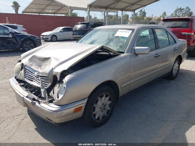 45839976 :رقم المزاد ، WDBJF65H4XA835090 vin ، 1999 Mercedes-benz E 320 مزاد بيع