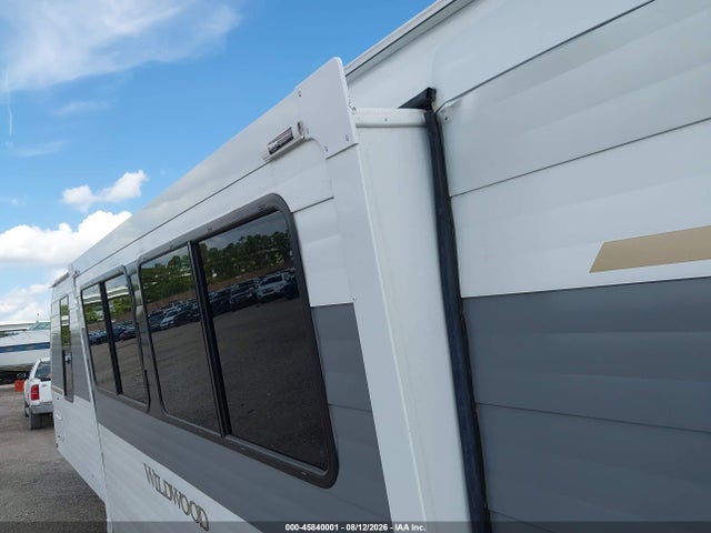 Продажа на аукционе авто 2025 Forest River Wildwood 27rk, vin: 4X4TWDC26SA281910, номер лота: 45840001