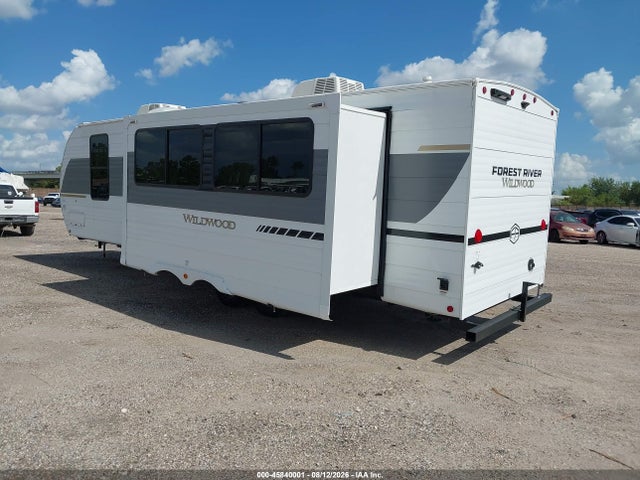 Продажа на аукционе авто 2025 Forest River Wildwood 27rk, vin: 4X4TWDC26SA281910, номер лота: 45840001
