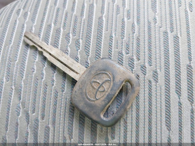 Продажа на аукционе авто 2001 Toyota Rav4, vin: JTEHH20V410033549, номер лота: 45840039
