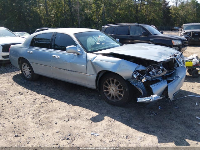 Продажа на аукционе авто 2007 Lincoln Town Car Signature, vin: 1LNHM81V27Y604446, номер лота: 45840095