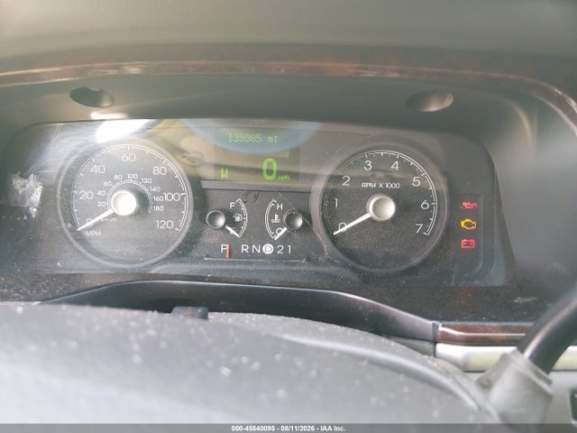 2007 Lincoln Town Car Signature მანქანა იყიდება აუქციონზე, vin: 1LNHM81V27Y604446, აუქციონის ნომერი: 45840095
