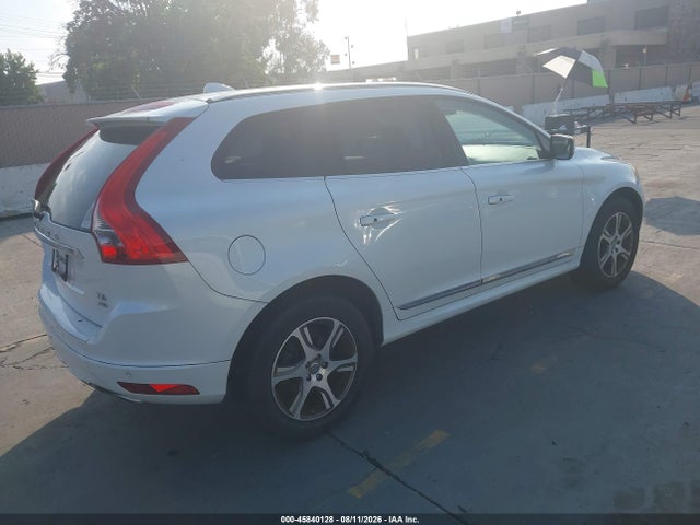 45840128 :رقم المزاد ، YV4902RK8F2631046 vin ، 2015 Volvo Xc60 T6 مزاد بيع