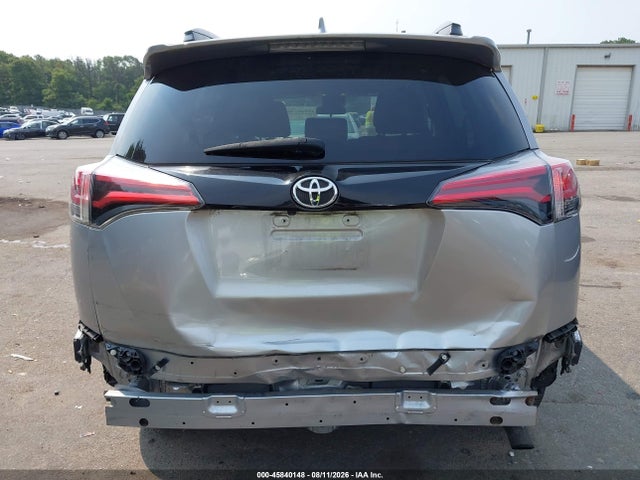 Продажа на аукционе авто 2018 Toyota Rav4 Adventure, vin: 2T3RFREV5JW702326, номер лота: 45840148