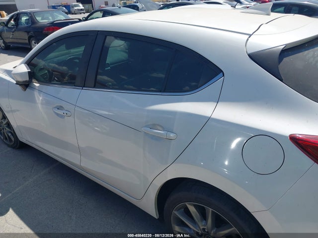 Aukcja sprzedaży 2018 Mazda Mazda3 Grand Touring, vin: 3MZBN1M34JM260711, numer aukcji: 45840220