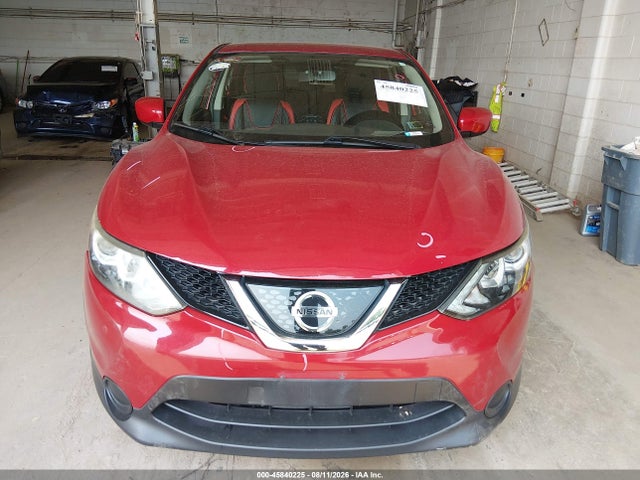 45840225 :رقم المزاد ، JN1BJ1CR1JW267431 vin ، 2018 Nissan Rogue Sport S مزاد بيع