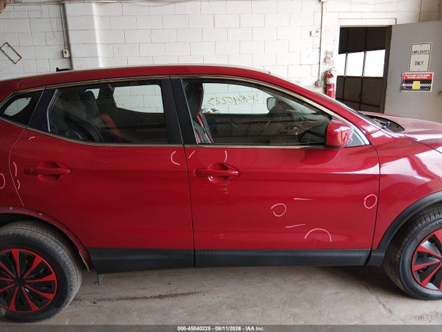 45840225 :رقم المزاد ، JN1BJ1CR1JW267431 vin ، 2018 Nissan Rogue Sport S مزاد بيع