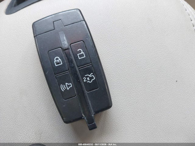 45840232 :رقم المزاد ، 1FAHP2HW6BG119156 vin ، 2011 Ford Taurus Sel مزاد بيع