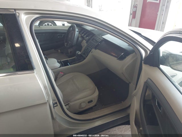 45840232 :رقم المزاد ، 1FAHP2HW6BG119156 vin ، 2011 Ford Taurus Sel مزاد بيع