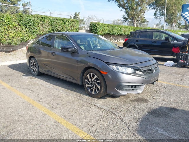 Honda CIVIC EX 2017 2HGFC2F72HH532909 zdjęcie główne