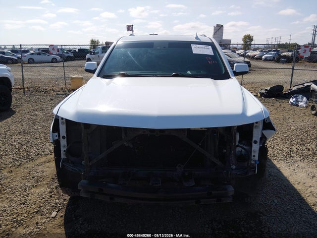 45840260 :رقم المزاد ، 1GNSKHKC9JR248745 vin ، 2018 Chevrolet Suburban Lt مزاد بيع