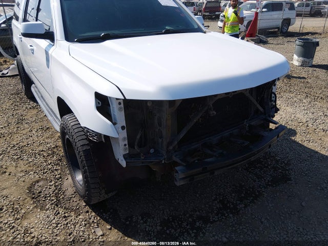 45840260 :رقم المزاد ، 1GNSKHKC9JR248745 vin ، 2018 Chevrolet Suburban Lt مزاد بيع