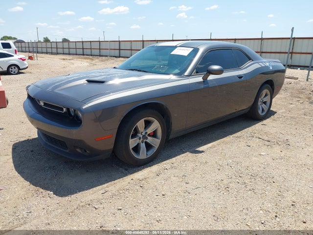 Dodge Challenger Sxt 2019 2C3CDZAGXKH687542 Image 2