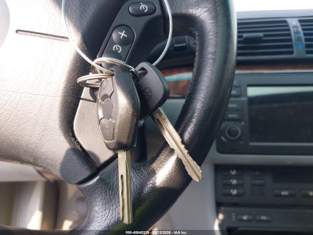 Продажа на аукционе авто 2005 Bmw 325i, vin: WBAET37445NJ86219, номер лота: 45840326