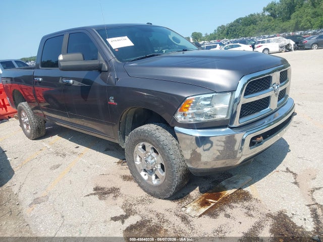 45840338 :رقم المزاد ، 3C6UR5DL5FG610609 vin ، 2015 Ram 2500 Slt مزاد بيع