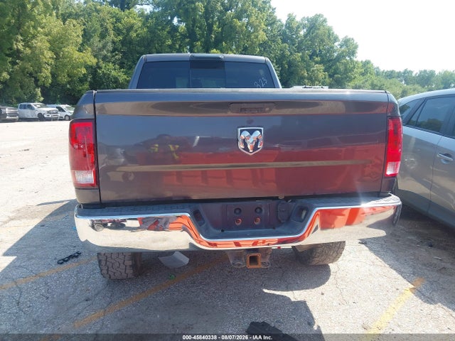 45840338 :رقم المزاد ، 3C6UR5DL5FG610609 vin ، 2015 Ram 2500 Slt مزاد بيع