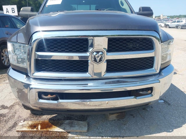 45840338 :رقم المزاد ، 3C6UR5DL5FG610609 vin ، 2015 Ram 2500 Slt مزاد بيع