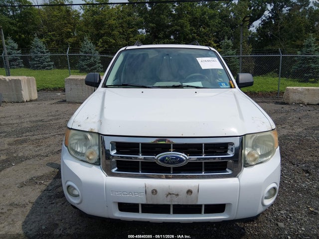 45840385 :رقم المزاد ، 1FMCU93118KC68335 vin ، 2008 Ford Escape Xlt مزاد بيع