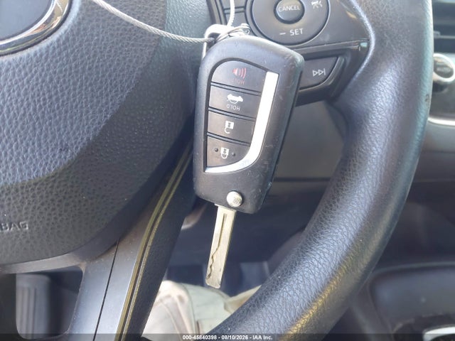 5YFEPRAE5LP031481 Toyota COROLLA LE