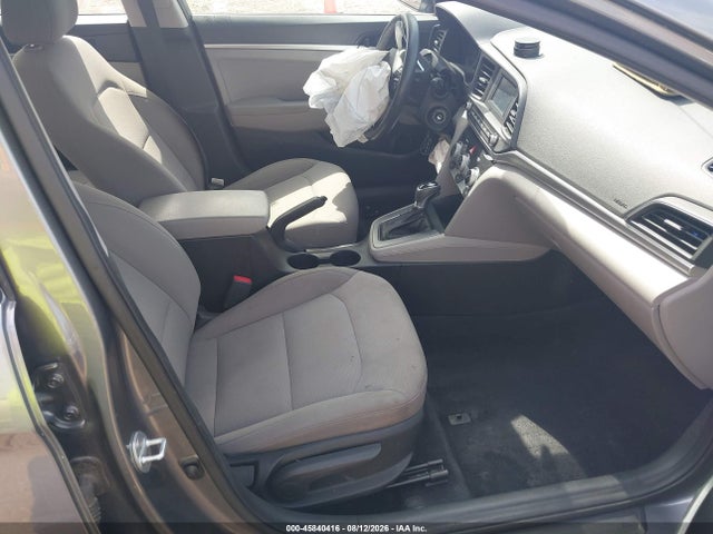 Hyundai ELANTRA SE 2019 5NPD74LF5KH452228 Image 5