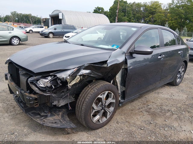Продажа на аукционе авто 2020 Kia Forte Lxs, vin: 3KPF24AD5LE173778, номер лота: 45840456