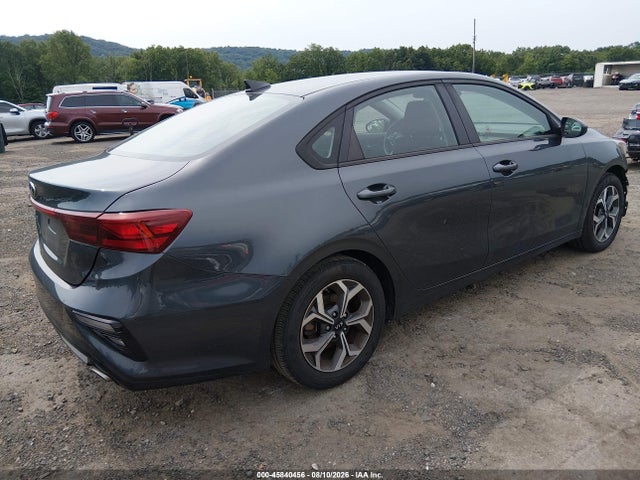 Продажа на аукционе авто 2020 Kia Forte Lxs, vin: 3KPF24AD5LE173778, номер лота: 45840456