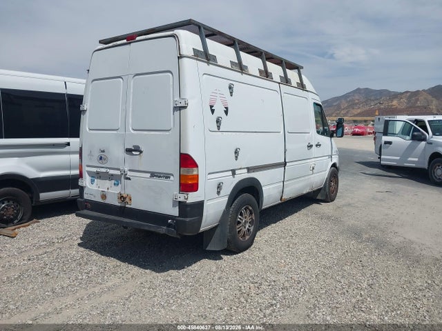 2004 Dodge Sprinter Van 2500 მანქანა იყიდება აუქციონზე, vin: WD2PD644445655112, აუქციონის ნომერი: 45840637