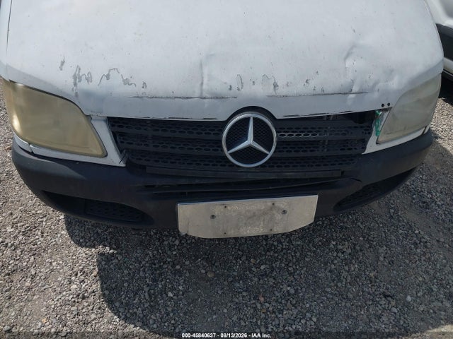 2004 Dodge Sprinter Van 2500 მანქანა იყიდება აუქციონზე, vin: WD2PD644445655112, აუქციონის ნომერი: 45840637