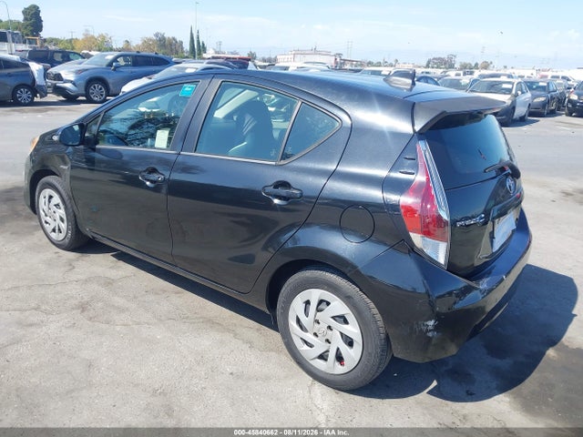 Toyota Prius C One 2016 JTDKDTB35G1129927 Image 3