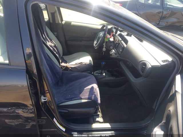 Toyota Prius C One 2016 JTDKDTB35G1129927 Image 5
