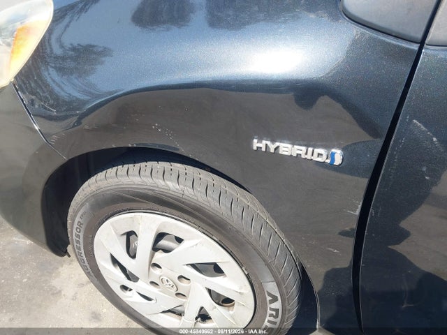 Toyota Prius C One 2016 JTDKDTB35G1129927 Image 6