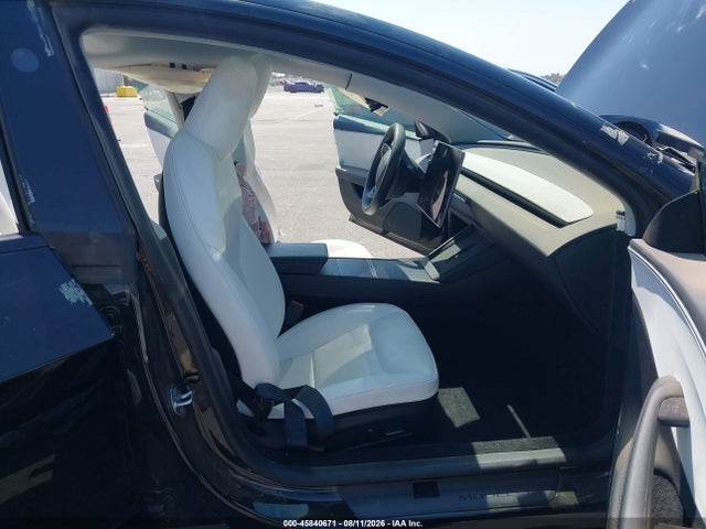 Продаж на аукціоні авто 2025 Tesla Model 3 Long Range Rear-wheel Drive/standard Rear-wheel Drive, vin: 5YJ3E1EA4SF884180, номер лоту: 45840671
