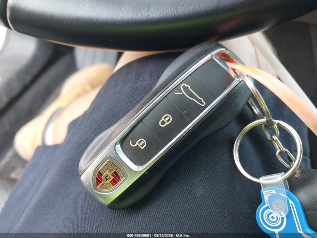 WP0AB2A70JL134495 Porsche Panamera 4s