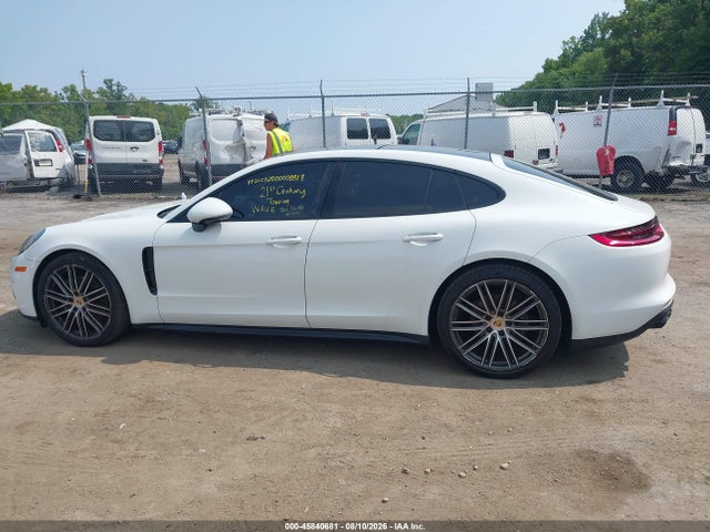 WP0AB2A70JL134495 Porsche Panamera 4s
