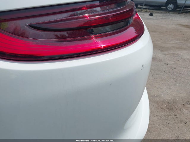 WP0AB2A70JL134495 Porsche Panamera 4s